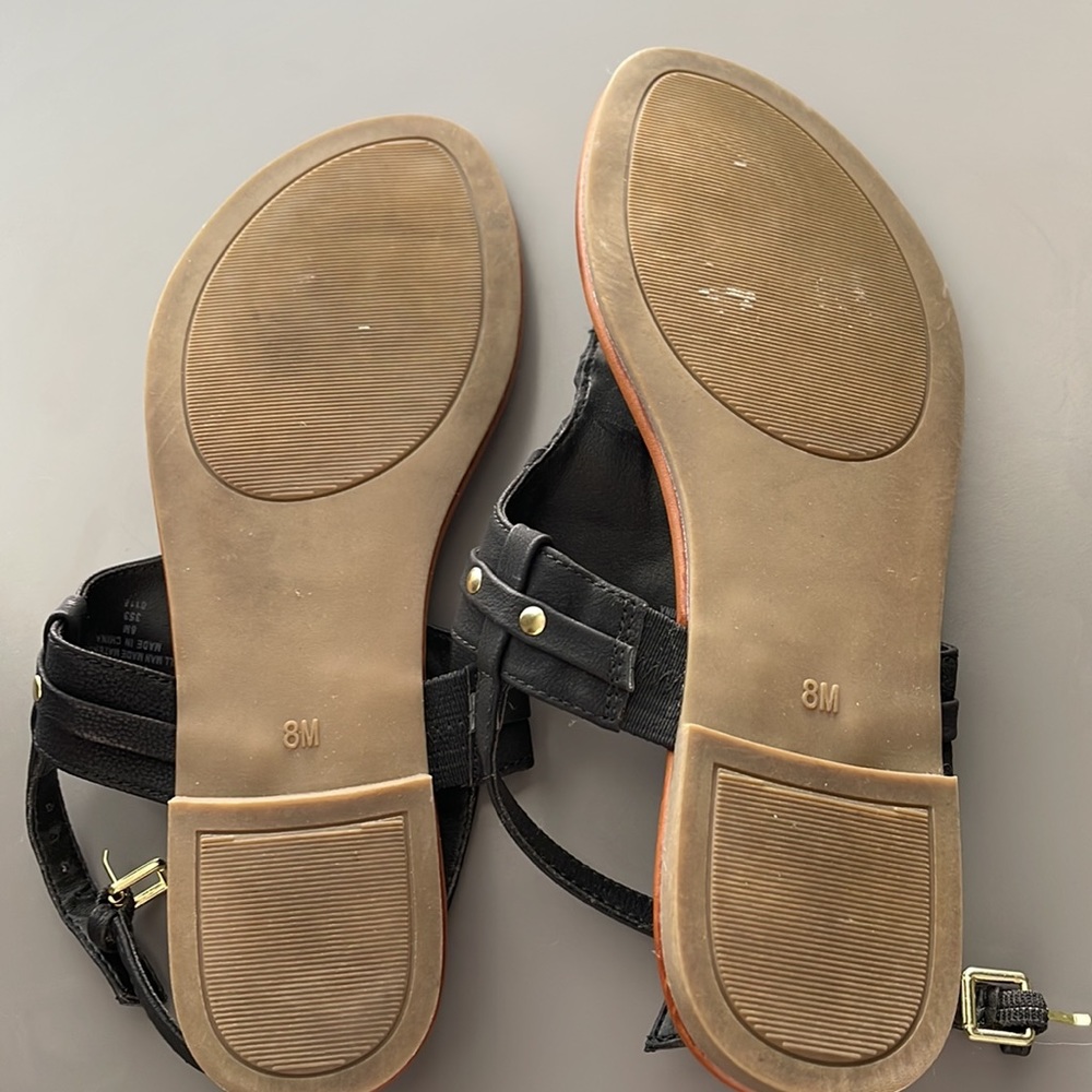 Women sandals. Worn once, no box - Picture 4 of 5